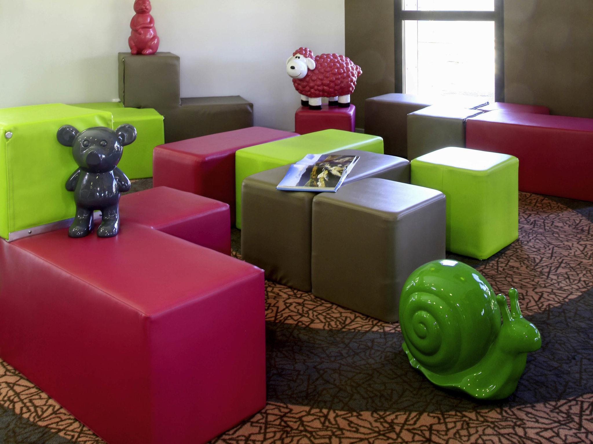 Готель Ibis Styles Castres Екстер'єр фото