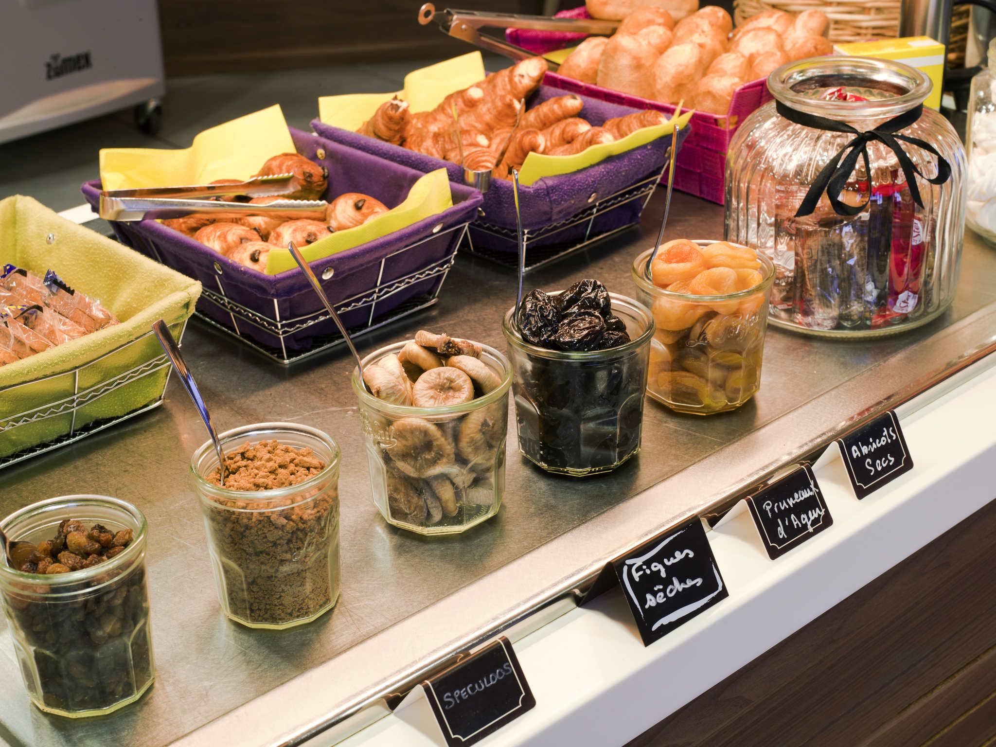 Готель Ibis Styles Castres Екстер'єр фото
